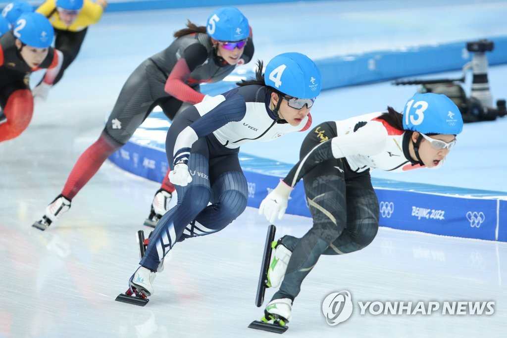 -올림픽- 빙속 김보름, 매스스타트 5위…아픔 이겨낸 치유의 질주