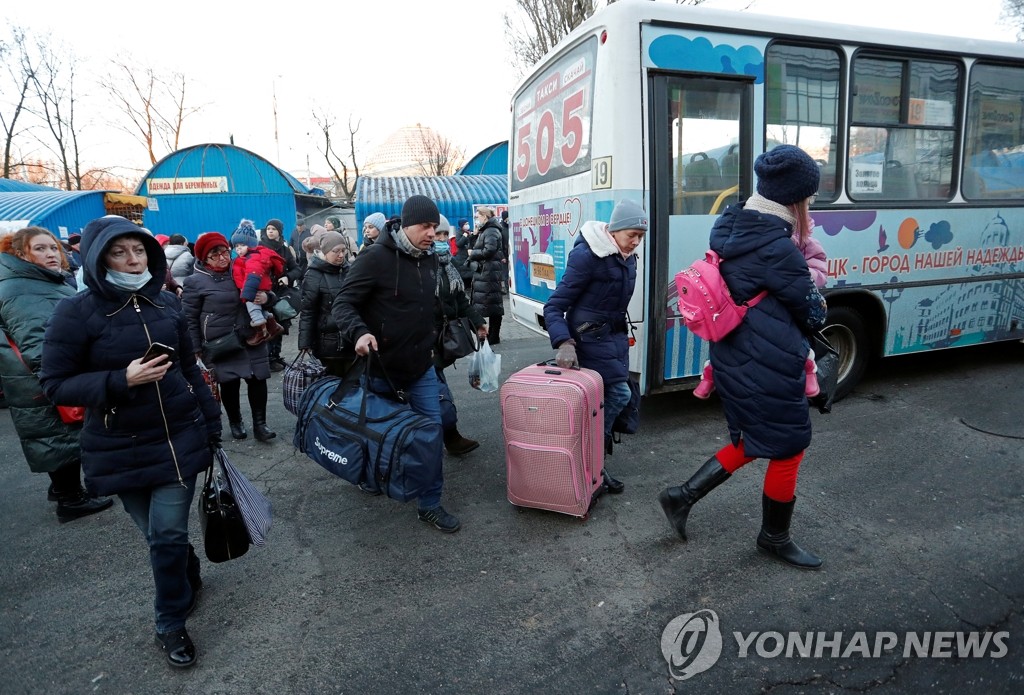 [우크라 일촉즉발] 국방부 "교민이송 요청 오면 적극 협조"