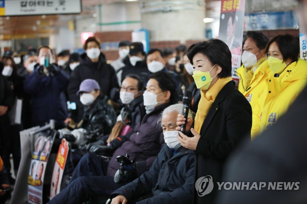 심상정, 장애인 시위현장 찾아 "이동권 투쟁 정당…예산 확보"