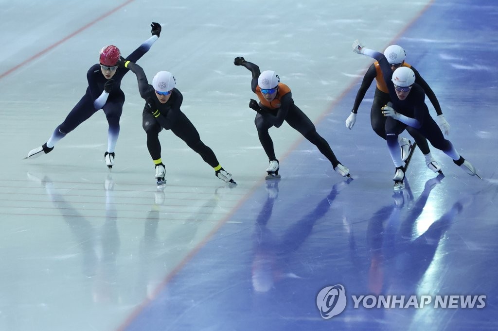 [우크라 침공] 빙속 대표팀, 세계선수권 출전 무산 위기…"하늘길 막혀"