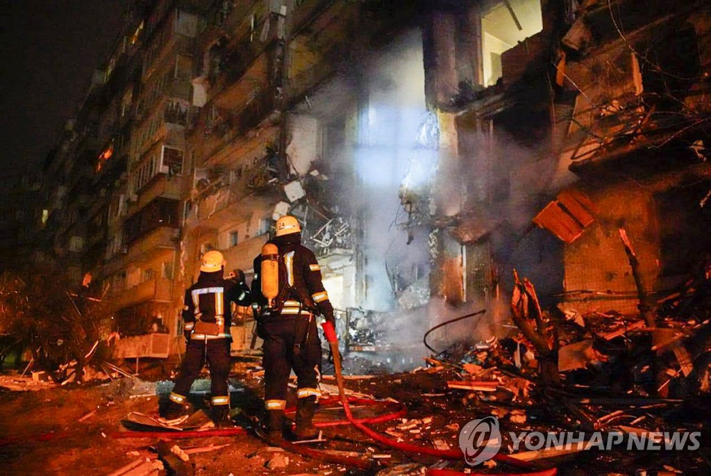 [2보] 미, '우크라 침공' 러 푸틴 제재…외무·국방장관도 포함