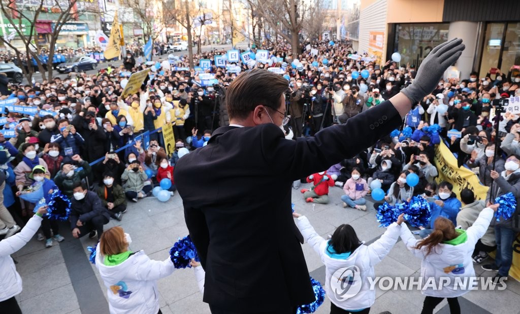 李 "남부수도권, 盧·文대통령 꿈꿨던 균형발전 완결판"…PK공략(종합)