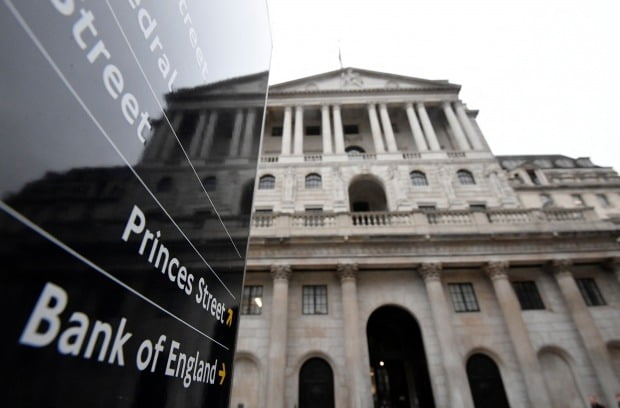 3일(현지시간) 잉글랜드은행(BOE)은 통화정책위원회(MPC)에서 기준금리를 0.5%로 0.25%포인트 인상했다고 발표했다. /사진=연합뉴스