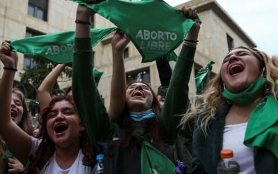 콜롬비아, 임신 24주 이후 낙태만 처벌 "역사적 결정" 