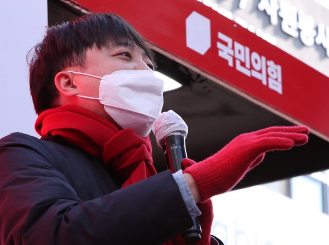 안철수 측 "이준석, 배설 통해 쾌감 느껴" vs 李 "막말 대단하다"