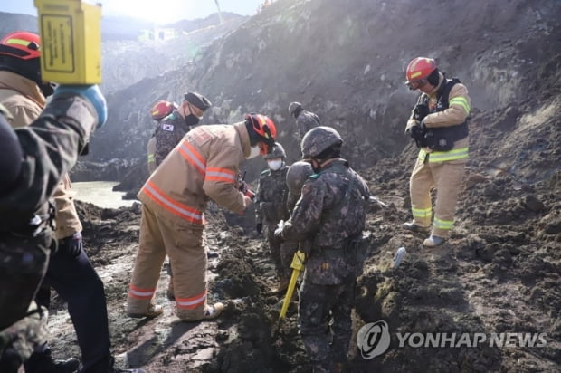 노동부, 삼표산업 '의무 이행' 자료 요구…추가 압수수색 저울질