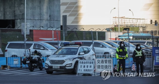 [올림픽] 선수단 코로나 비상…일반 입국자보다 감염률 높아