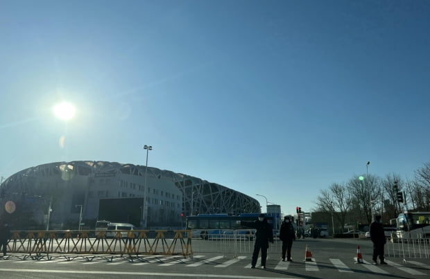 [올림픽] 개막식장 주변 경계 삼엄…불꽃 관람 명소는 '북적'