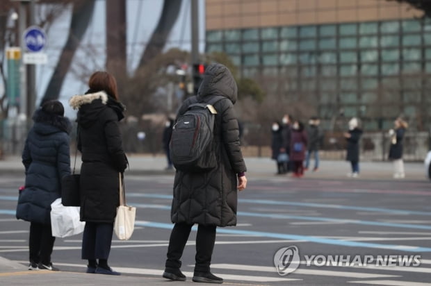 내일 낮부터 추위 누그러져…아침기온은 영하