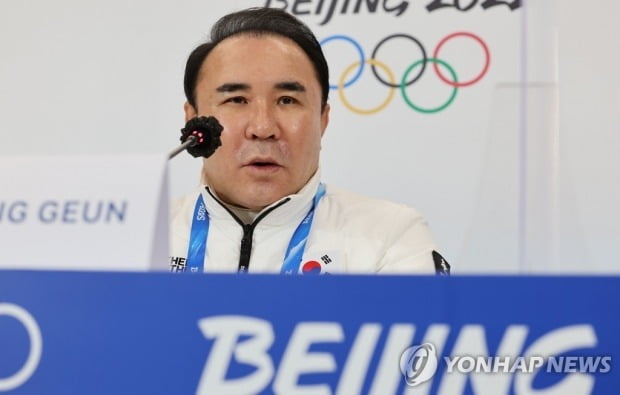 [올림픽] 윤홍근 선수단장 "쇼트트랙 판정 부당…IOC 위원장 면담 요청"