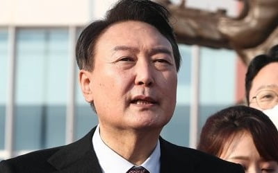 윤석열 "여론조사 단일화, 고민해보겠지만 아쉬운 점도"