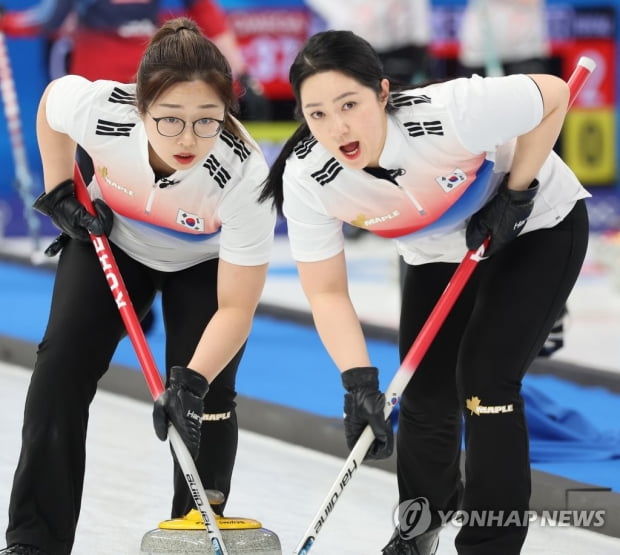 [올림픽] 컬링 팀 킴, 미국에 6-8 패배…2연패 빠져 공동 6위