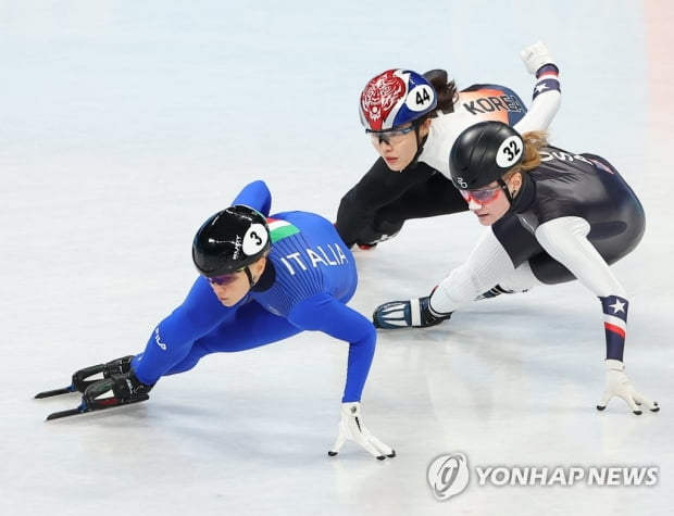 쇼트트랙 최민정·김아랑·이유빈, 여자 1500ｍ 준결승 진출