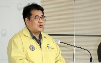 정부 "확진자 증가, 단기적으론 위험…중장기적으로 긍정적"