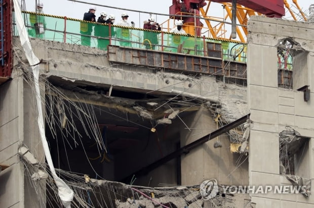 광주 붕괴사고 화정아이파크 시행사 '미등기전매' 혐의 포착