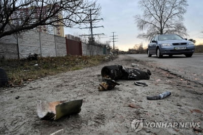 [우크라 침공] 러, 남쪽서도 키예프 진격…29㎞ 밖 '격렬한 교전' 보고