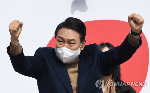 尹-安 '단일화 파국' 네탓공방…"그쪽이 거부" "진정성 어디"