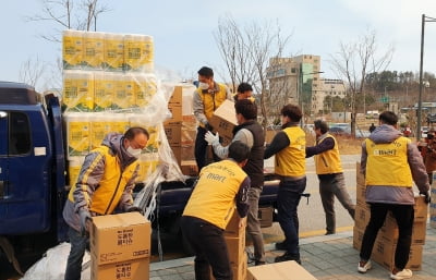 롯데·신세계·현대百 등 유통가, 산불 이재민 지원 팔걷었다