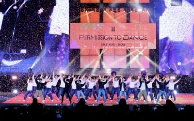 방탄소년단 콘서트, 온·오프 총동원…전 세계 246만 아미 즐겼다
