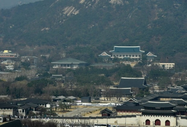 尹, 대통령 집무실 용산 이전 공식화…"국가 미래 위한 결단"