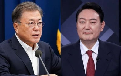 文 "尹, 다른 사람 말 듣지 말고" vs 이재오 "文, 어법 바꿔야"