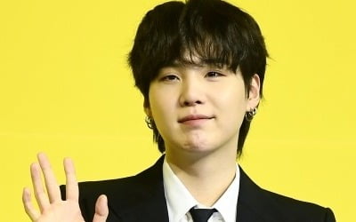 BTS 슈가 "산불 피해로 어려움 겪는 분들께 쓰이길"…1억 기부