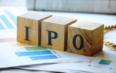 얼어붙은 美 IPO 시장…투자은행, 주식발행 수입 75% 뚝