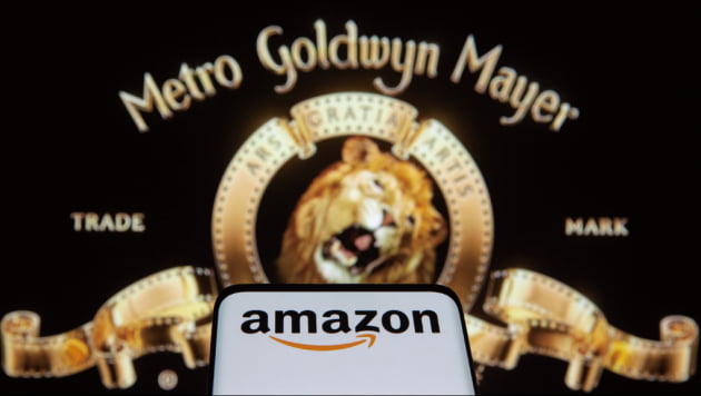 아마존이 미국의 대형 제작사 MGM을 인수하기로 하면서 자사의 OTT 서비스인 ‘프라임 비디오’의 공격적인 사업 확장을 예고하고 있다.