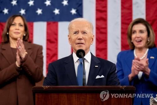 [우크라 침공] 바이든 "푸틴 심각하게 오산해 고립…큰 대가 치를 것"