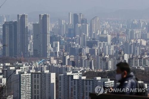 서울 아파트 경매 시장도 꺾였다…낙찰가율 1년만에 100% 아래로