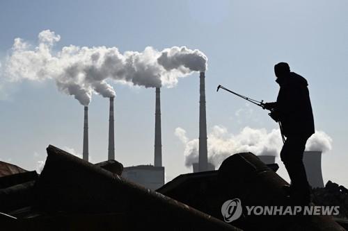 5% 성장도 만만찮은 중국…공동부유·저탄소 대신 안정 '올인'(종합)