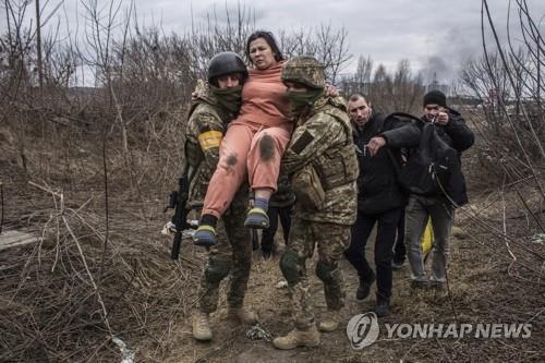 [우크라 침공] 美, 공중급유기·병력 500명 추가배치…"러, 민간 공격 증가"