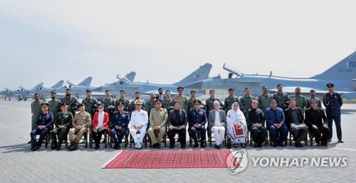 파키스탄, 중국 J-10CE 전투기 도입…인도 견제 공조