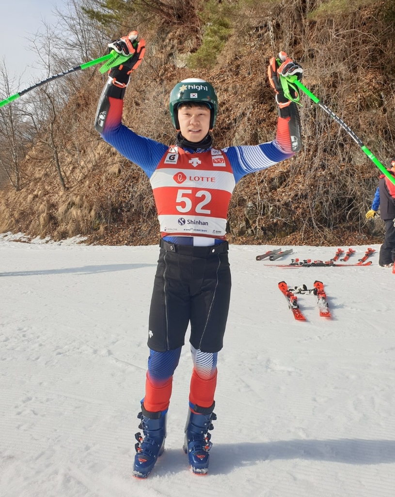 정동현, FIS컵 용평 국제스키대회 남자 대회전 우승
