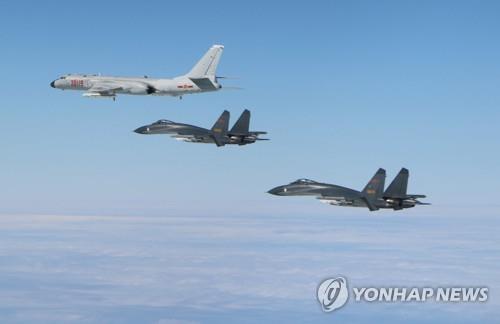 "중국 전투기들, 기지 옮겨다니며 20시간 5천km 비행훈련"