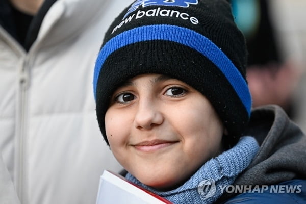 '나홀로 탈출' 우크라 11세 소년 "행복한 결말 믿는다"