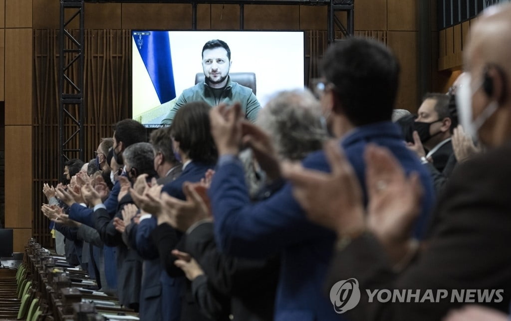 젤렌스키 "3차 세계대전 이미 시작됐을지도"