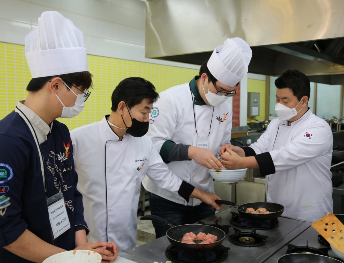 요리학교 한호전 조리학과, 이연복·정호영 셰프와 함께하는 ‘미리보기 체험학습’