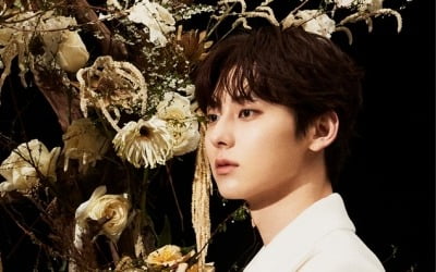 뉴이스트 황민현, '니들 앤 버블' 오피셜 포토 공개…영화 속 어린 왕자