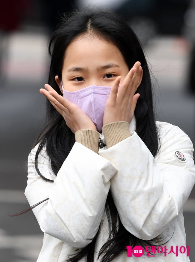 [TEN 포토] 김태연 '깜찍한 꽃 한송이'