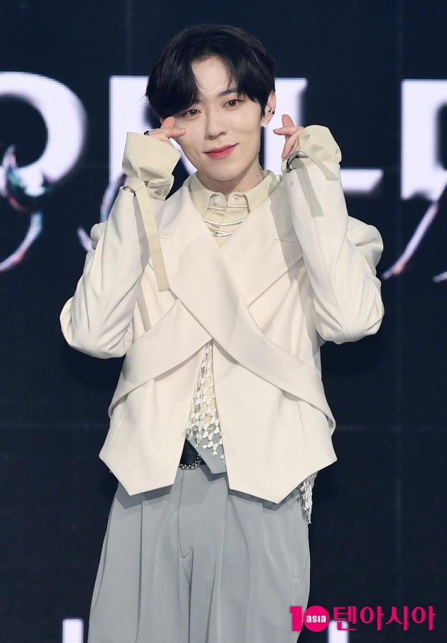 [TEN 포토] 나인아이 이든 '새 하얀 피부'