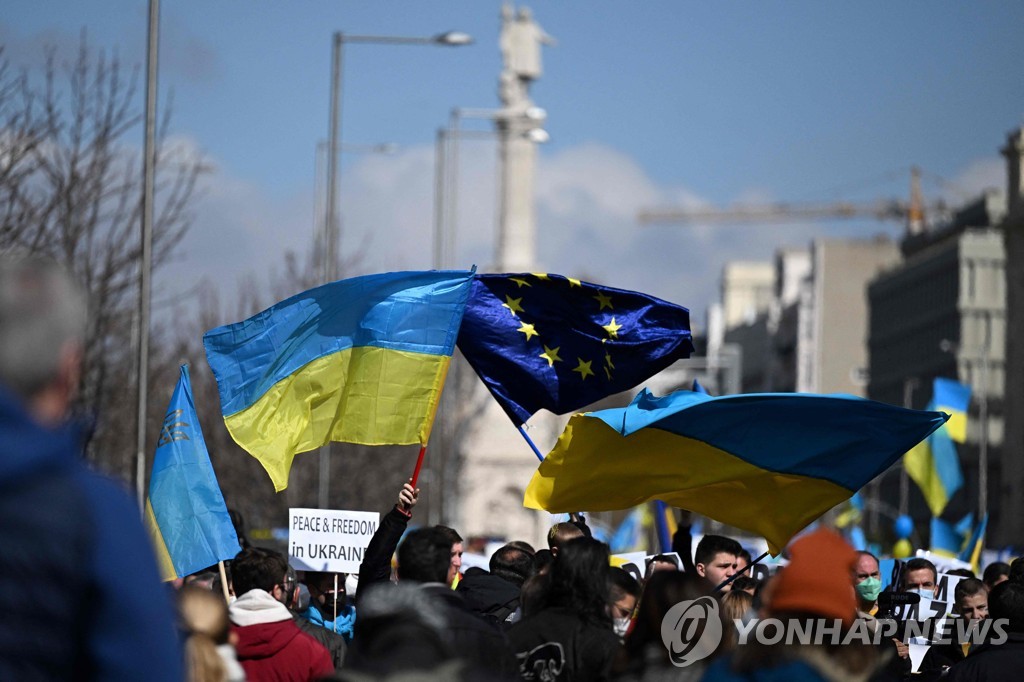 [우크라 침공] 러시아가 우크라이나 EU 가입 앞당기나