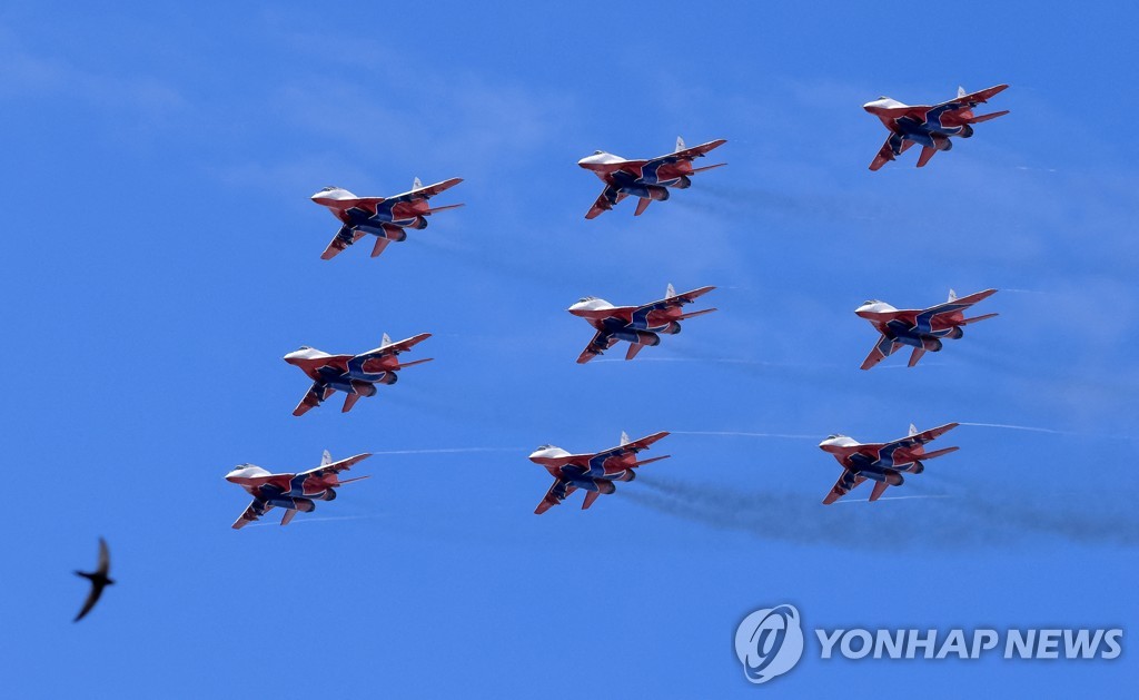 [우크라 침공] 거세진 민간인 공격에 커지는 미·나토 부담