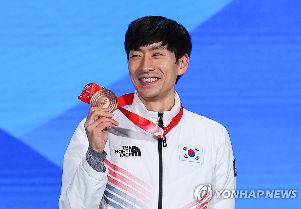 '당구팬' 빙속 이승훈, PBA 프로당구 팀리그 파이널 시타