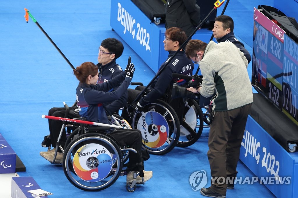 -패럴림픽- 한국 선수단 메달은 아직…휠체어 컬링은 첫 승리