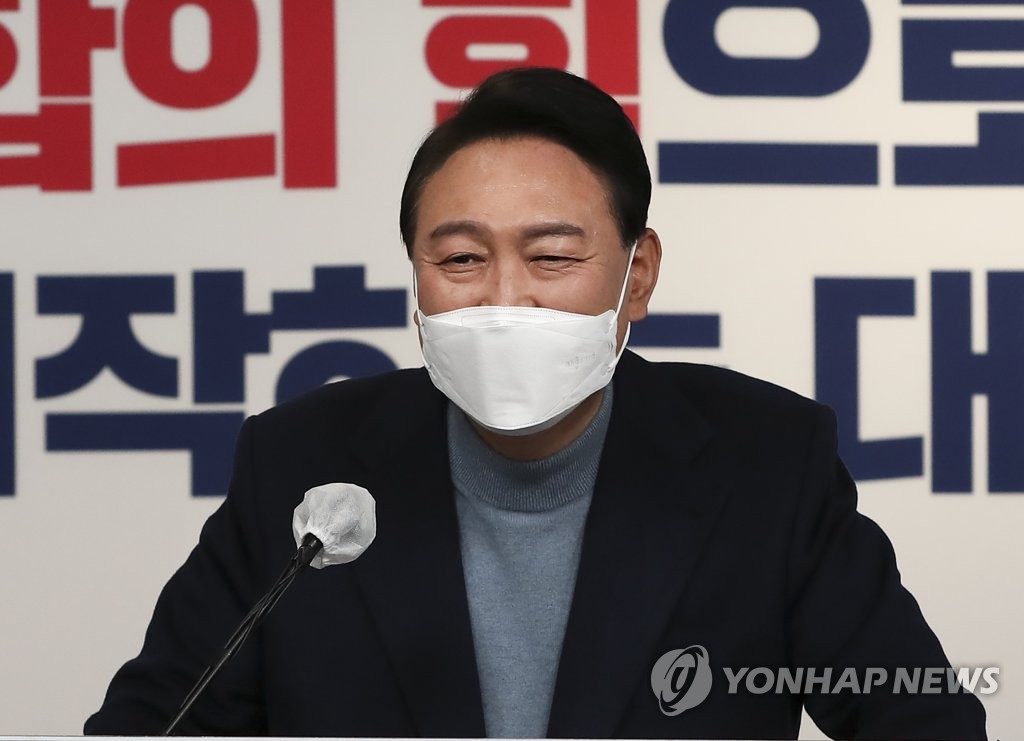 "尹당선인 국정수행 전망…52.7% '잘할 것', 41.2% '잘 못할것'"