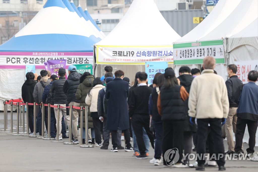 [2보] 신규확진 62만1328명…하루 사망자 429명으로 폭증