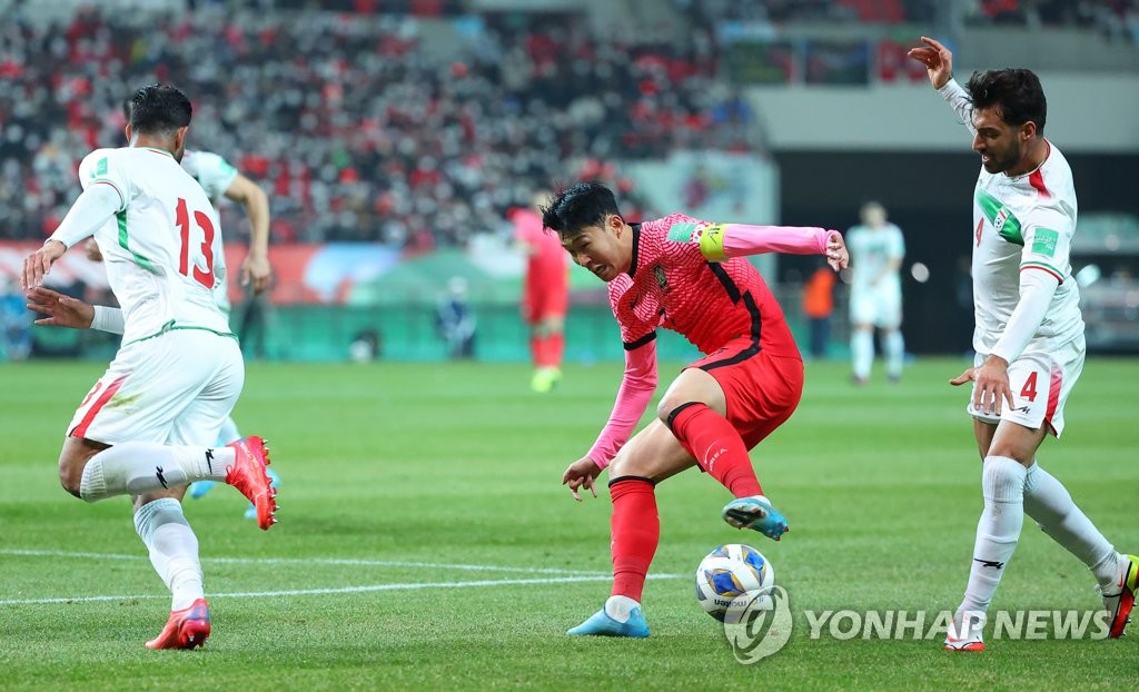 '손흥민 선제골' 벤투호, 이란과 월드컵 예선 1-0으로 전반 리드