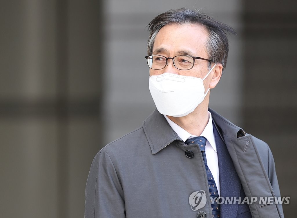검찰, '한동훈 독직폭행' 정진웅에 2심도 실형 구형