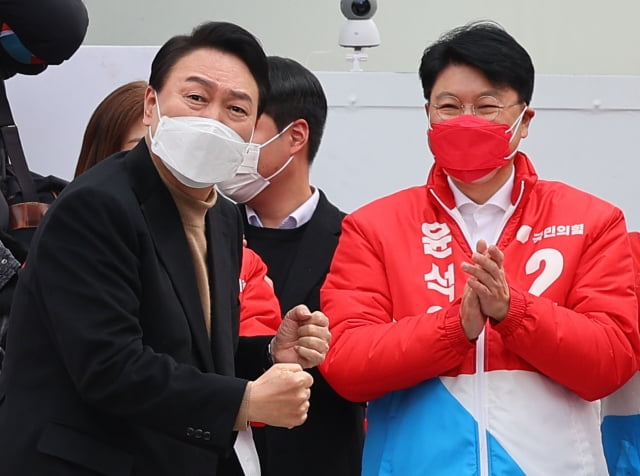 윤석열 대통령 당선인이 국민의힘 장제원 의원을 당선인 비서실장으로 지명한 것으로 확인됐다. 사진=연합뉴스